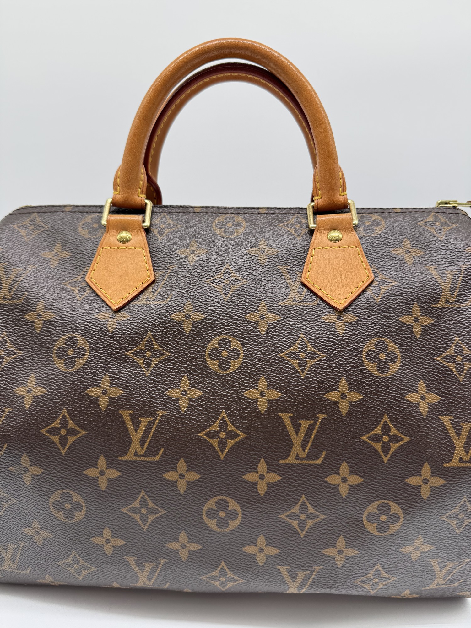 Louis Vuitton Monogram Speedy 30 Handbag