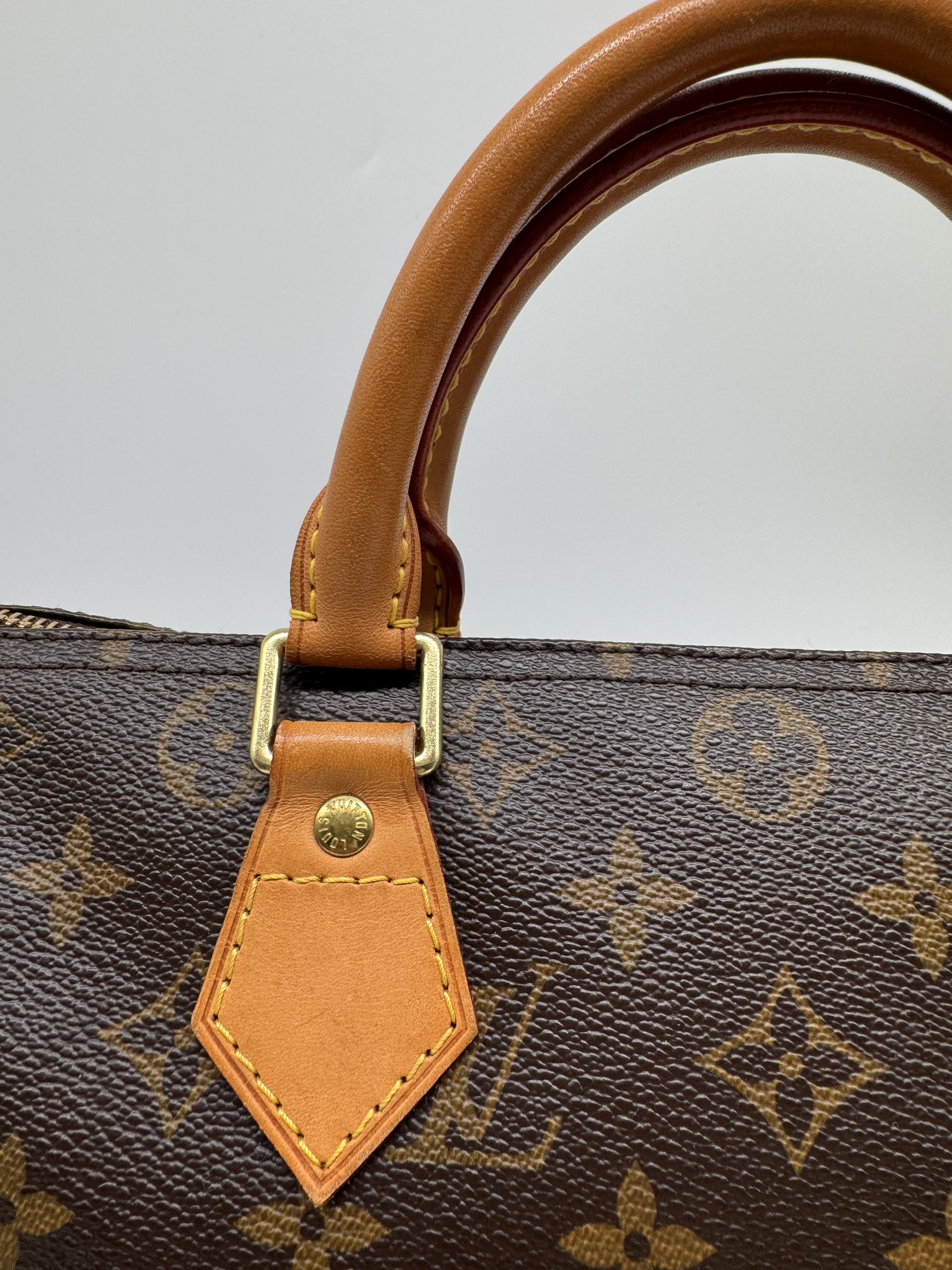 Louis Vuitton Monogram Speedy 30 Handbag