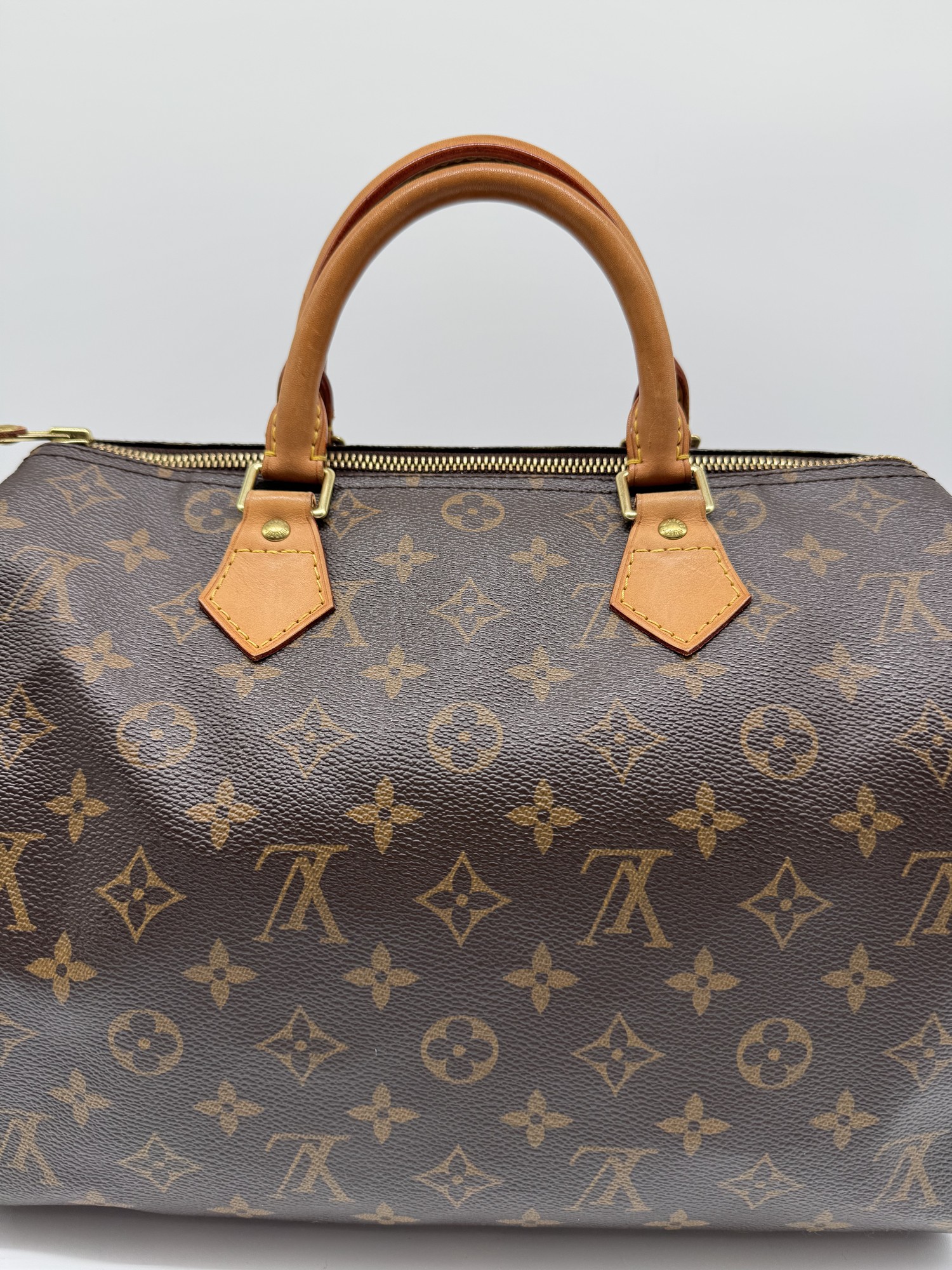 Louis Vuitton Monogram Speedy 30 Handbag