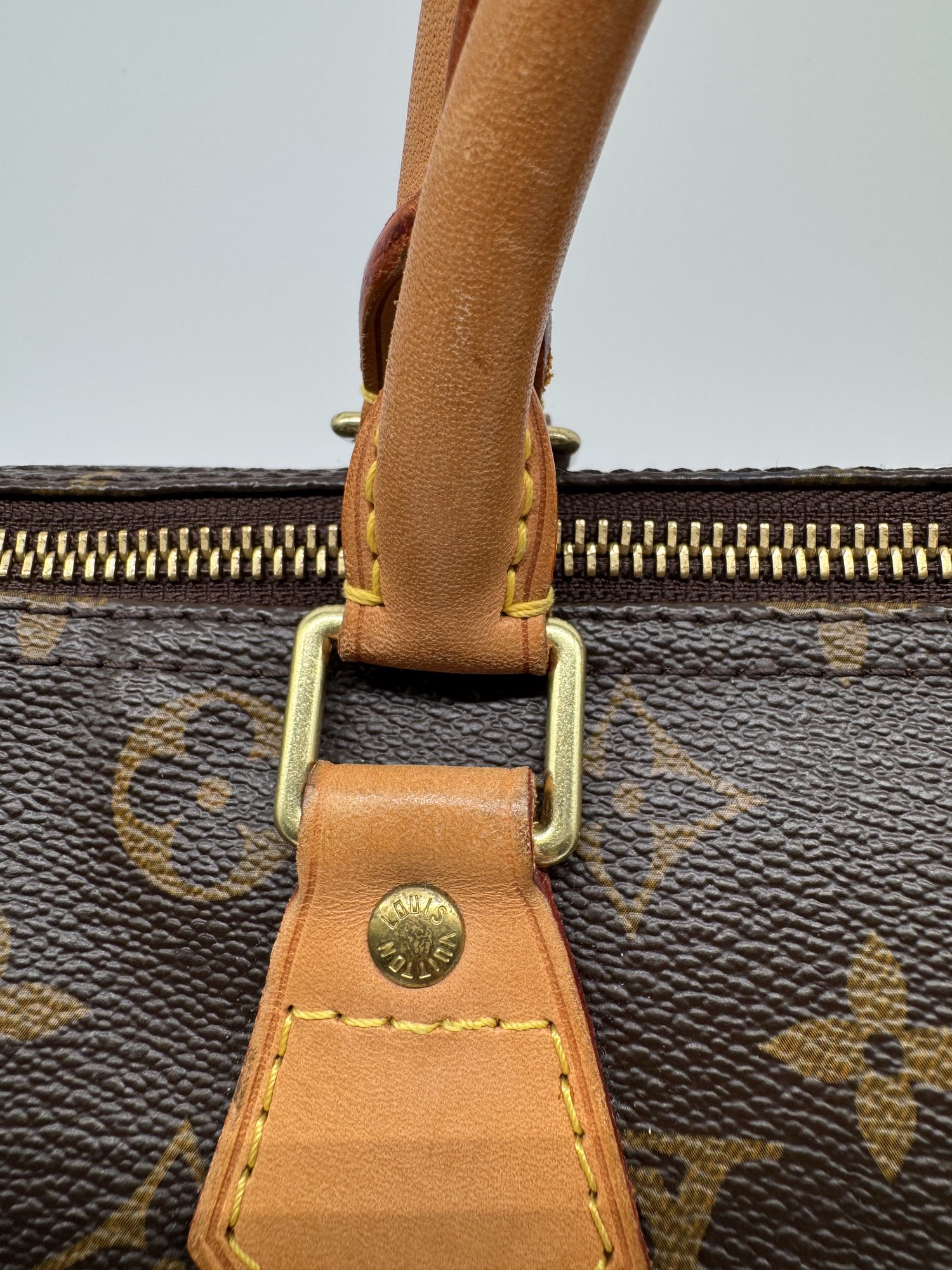 Louis Vuitton Monogram Speedy 30 Handbag