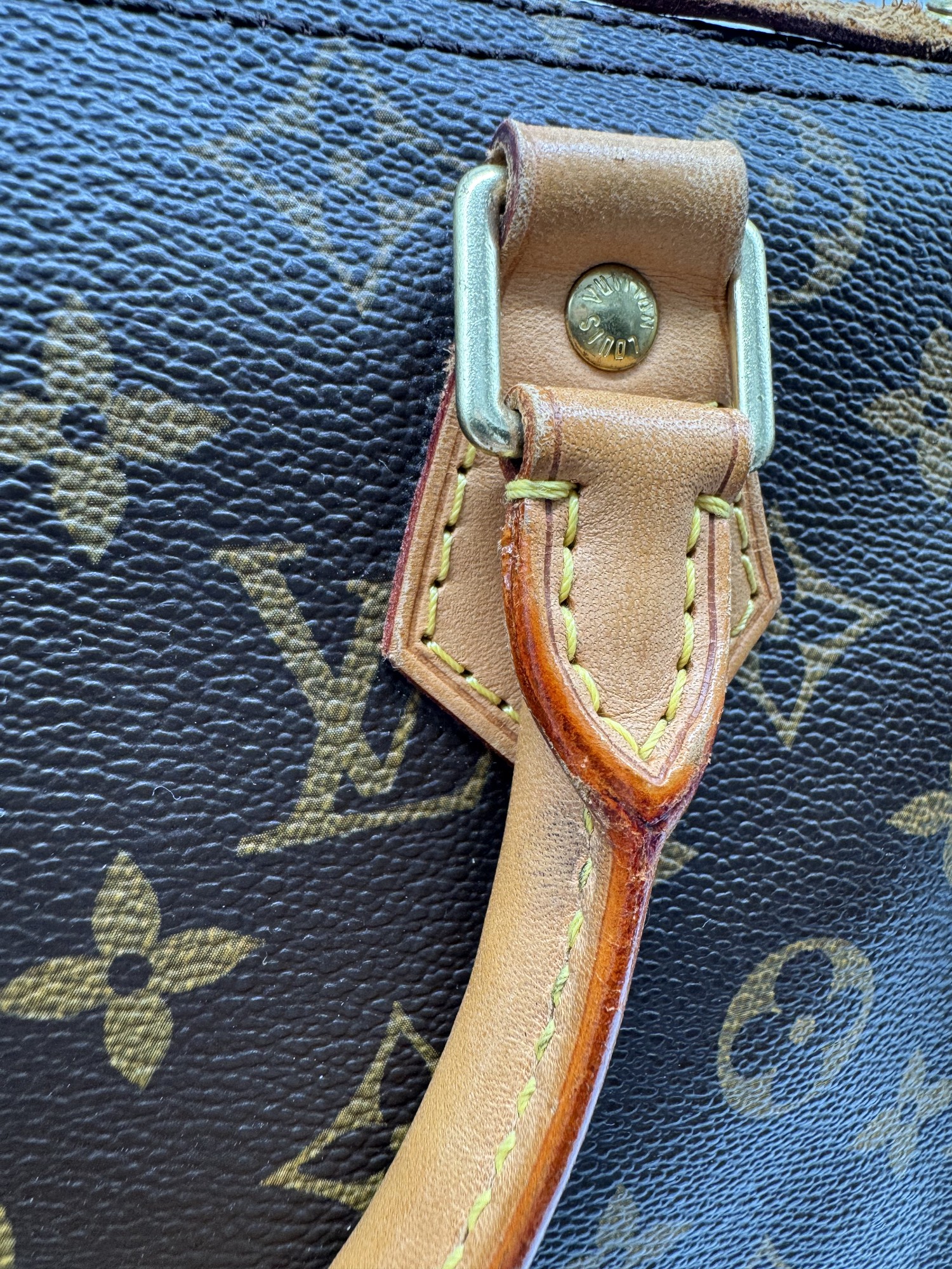 Louis Vuitton Monogram Speedy 30 Handbag