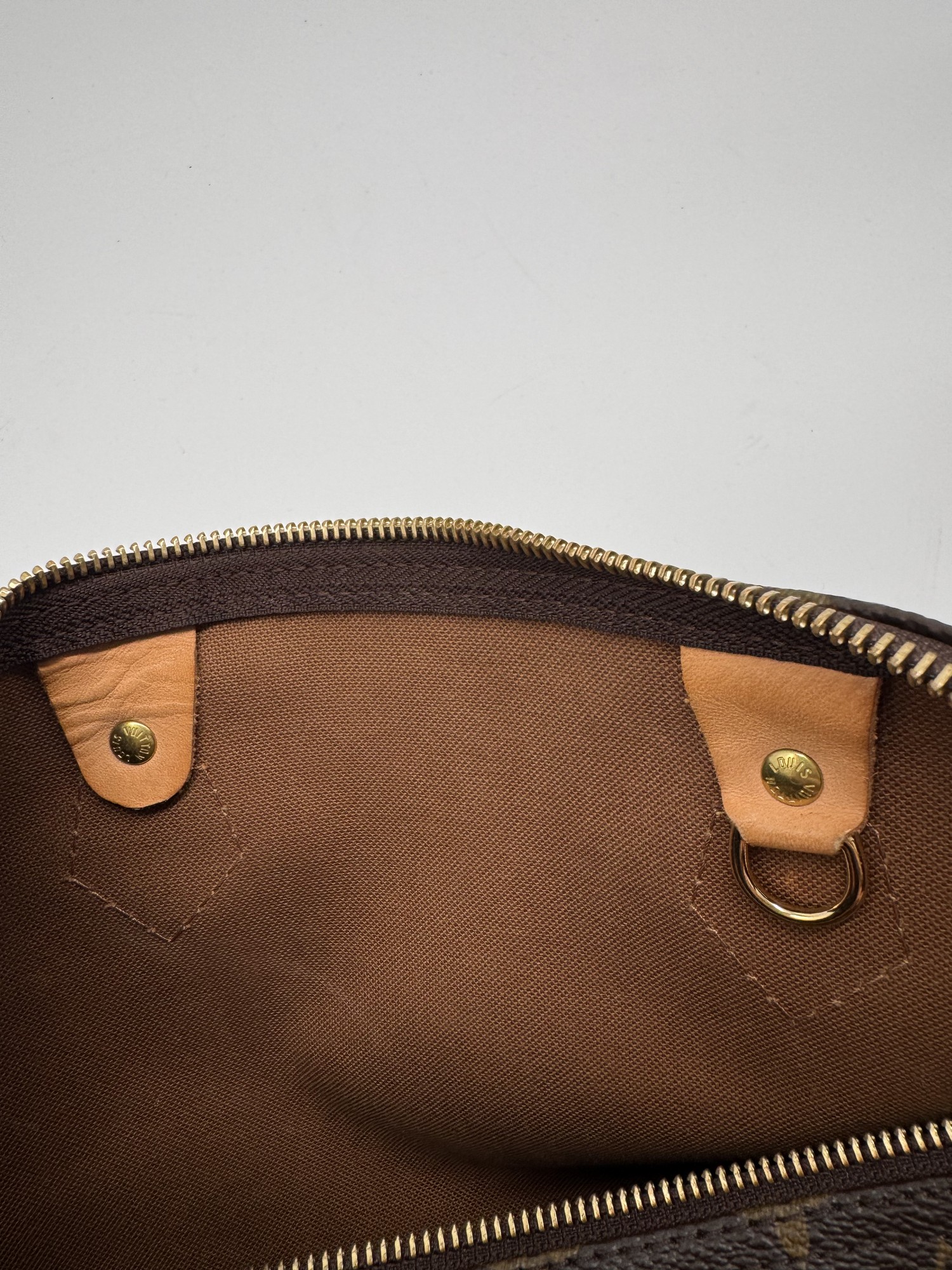Louis Vuitton Monogram Speedy 30 Handbag