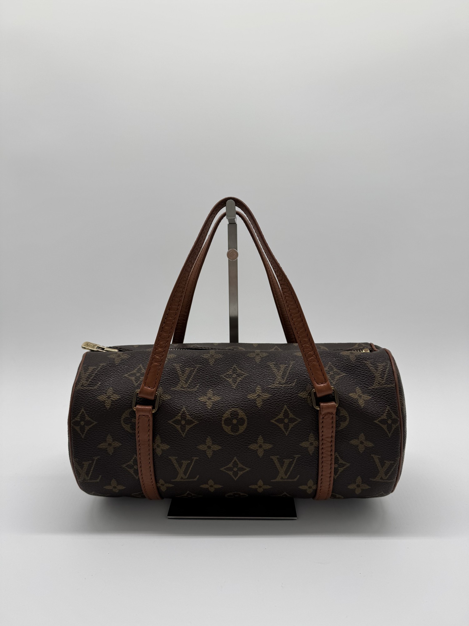 Louis Vuitton Papillon 26