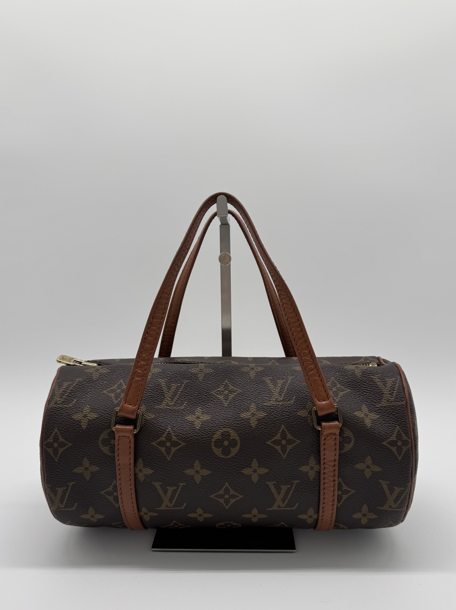 Louis Vuitton Papillon 26