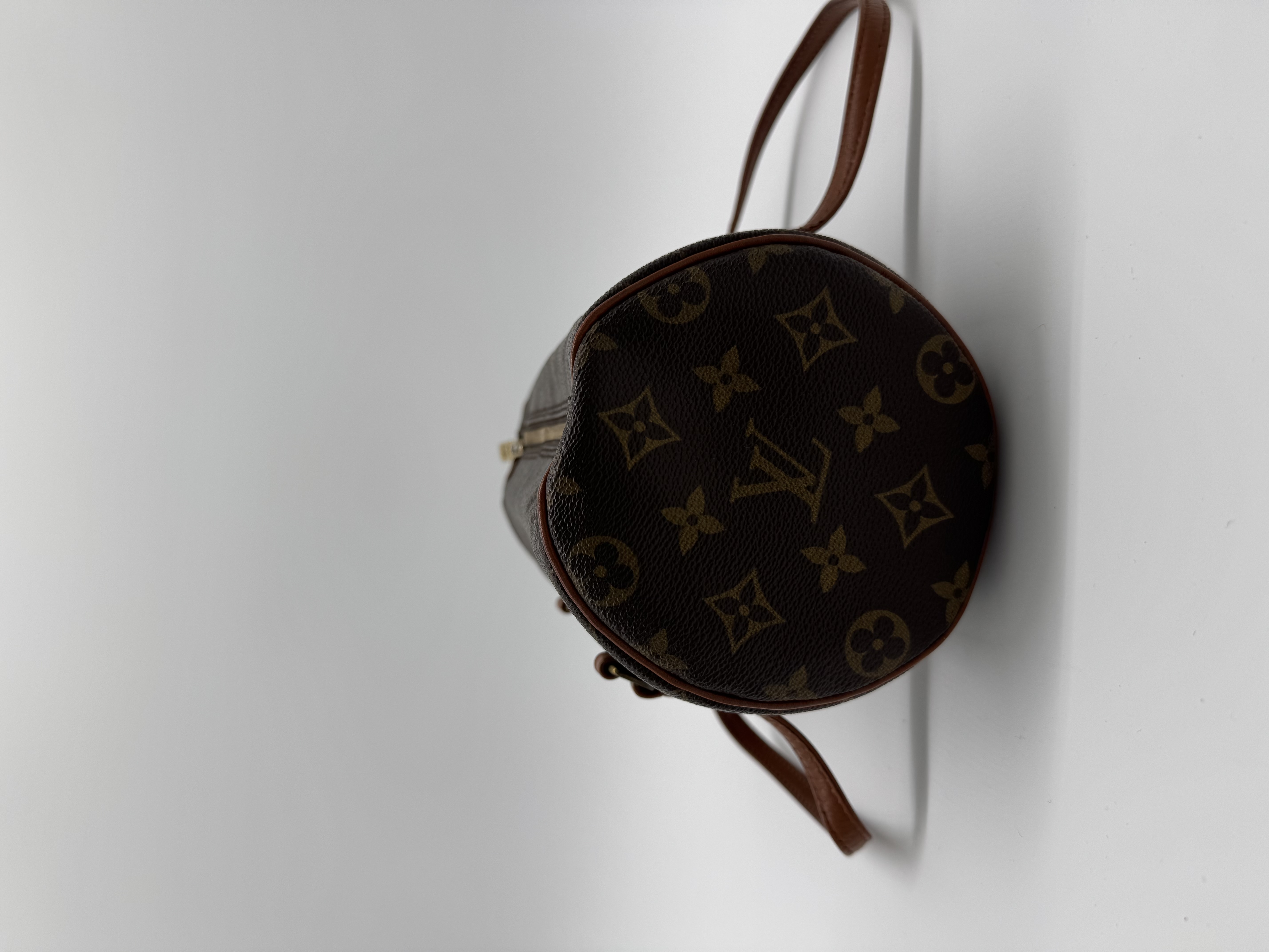 Louis Vuitton Papillon 26 demo image