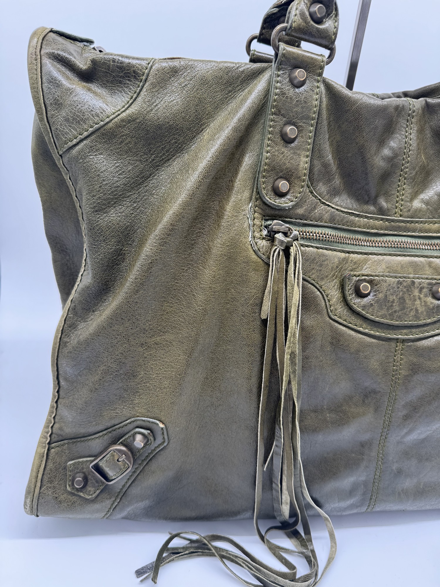 Balenciaga Classic Weekender Bag – Olive Green Leather