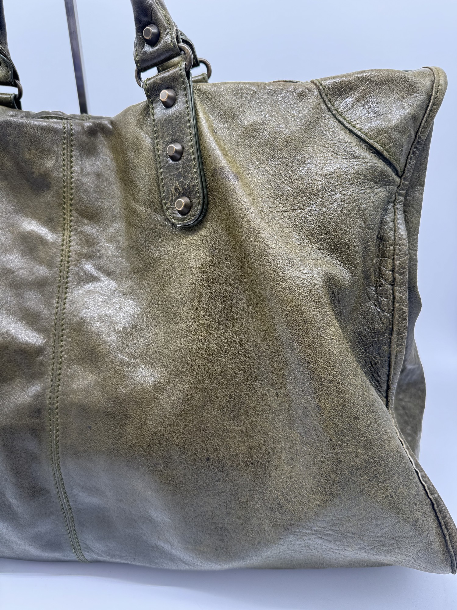Balenciaga Classic Weekender Bag – Olive Green Leather