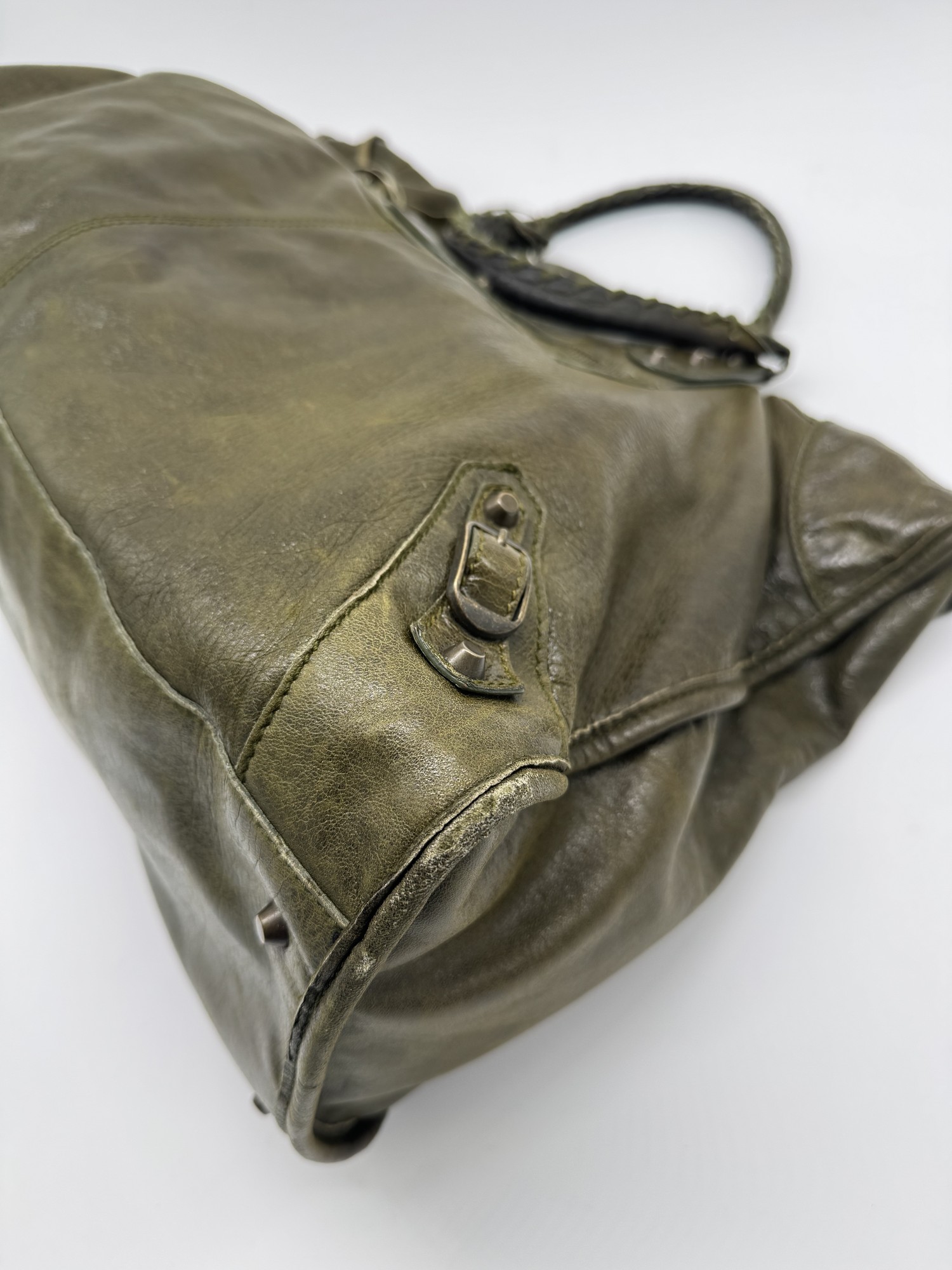 Balenciaga Classic Weekender Bag – Olive Green Leather