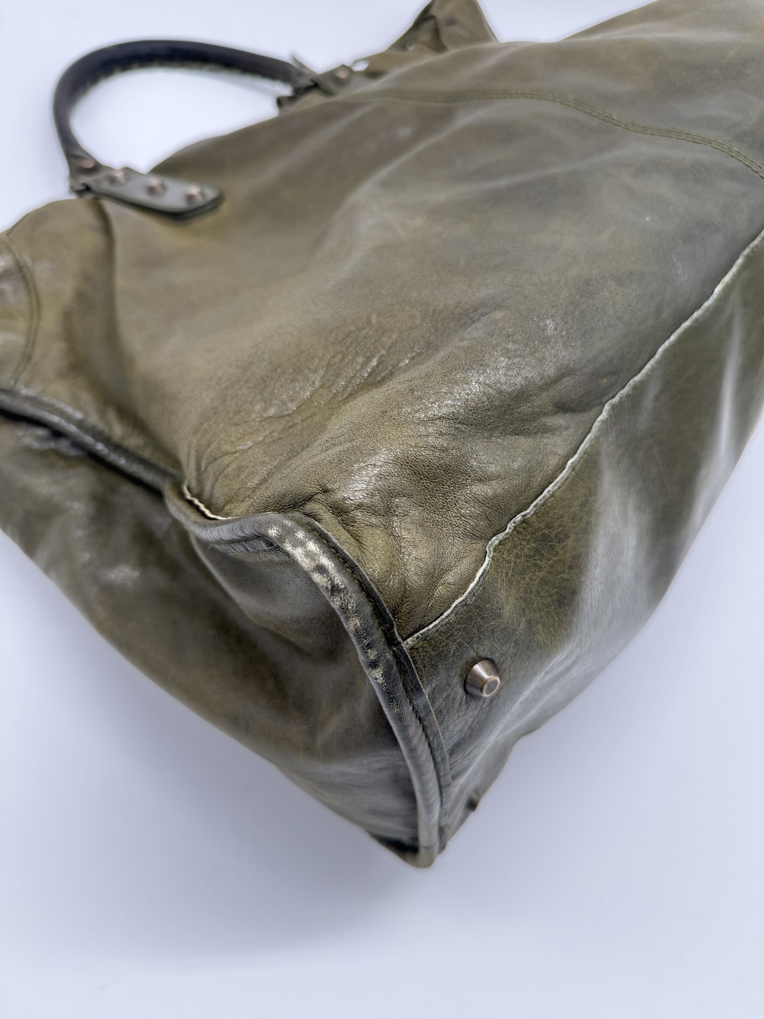 Balenciaga Classic Weekender Bag – Olive Green Leather