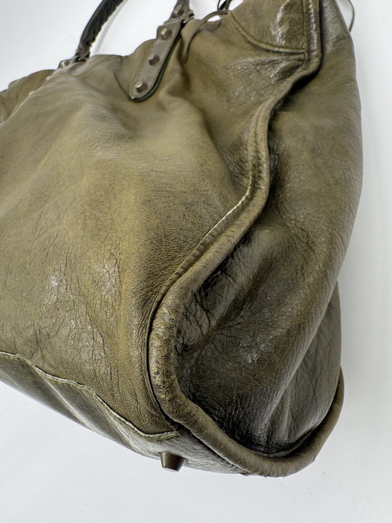 Balenciaga Classic Weekender Bag – Olive Green Leather