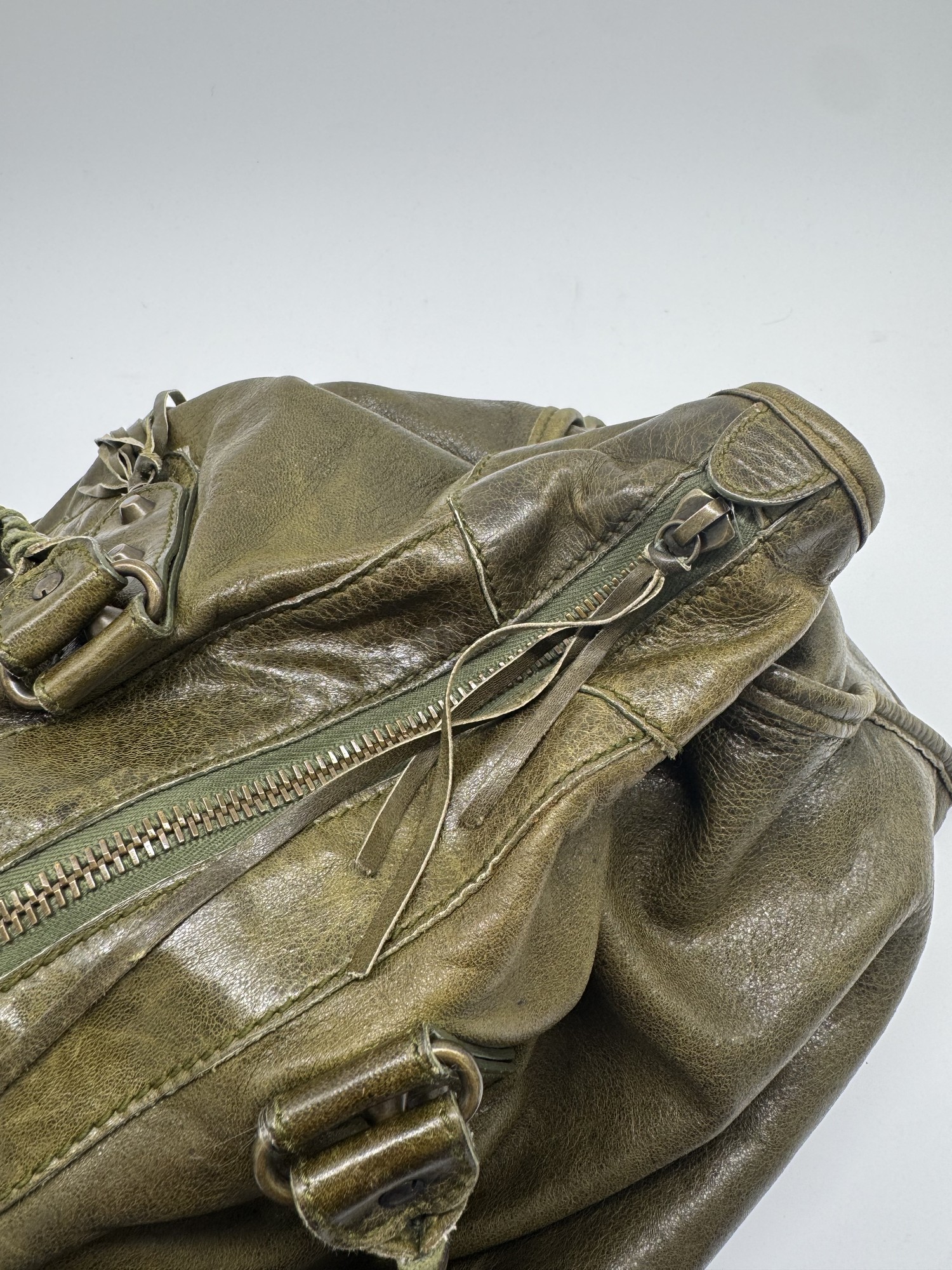 Balenciaga Classic Weekender Bag – Olive Green Leather