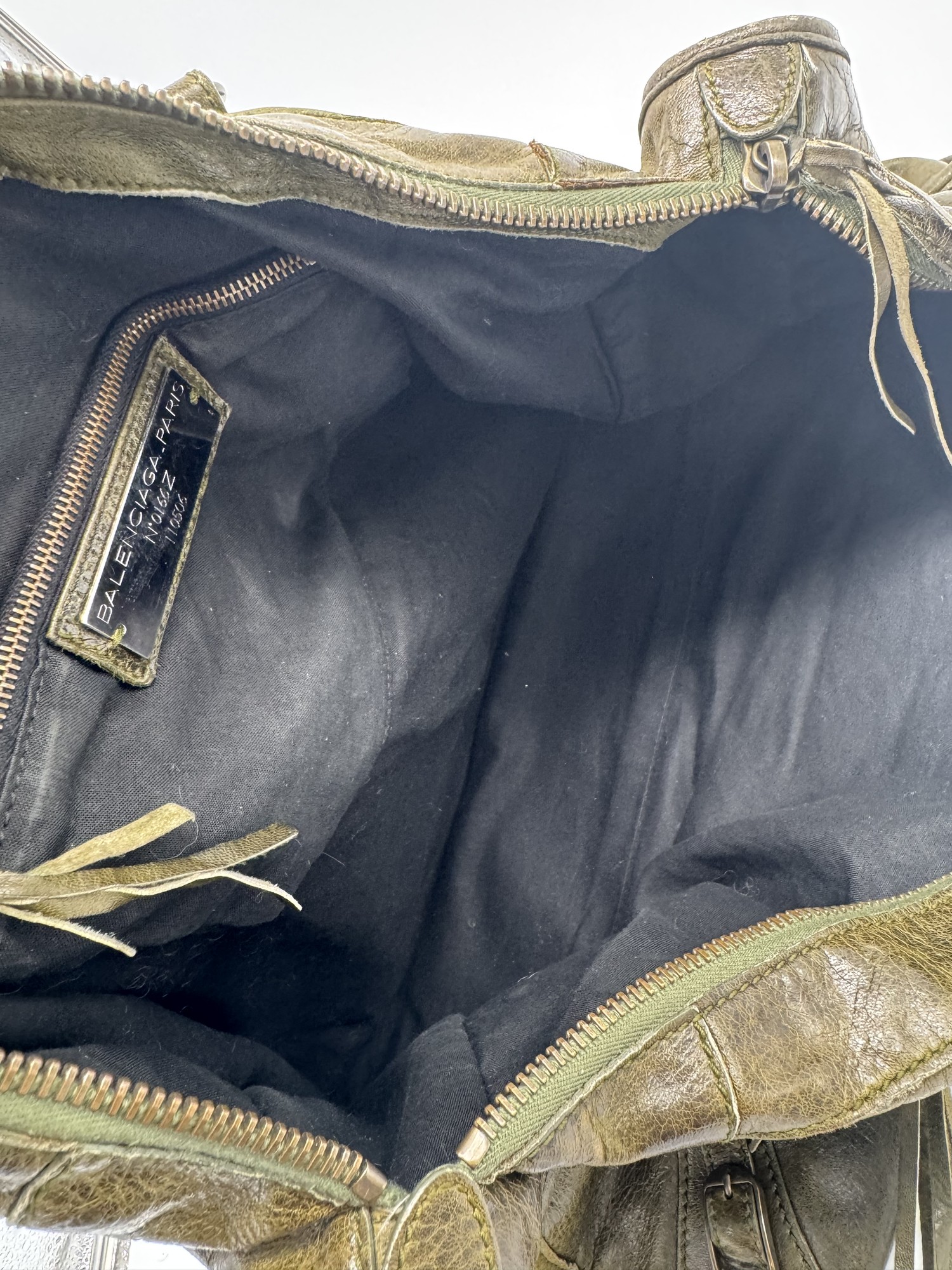 Balenciaga Classic Weekender Bag – Olive Green Leather