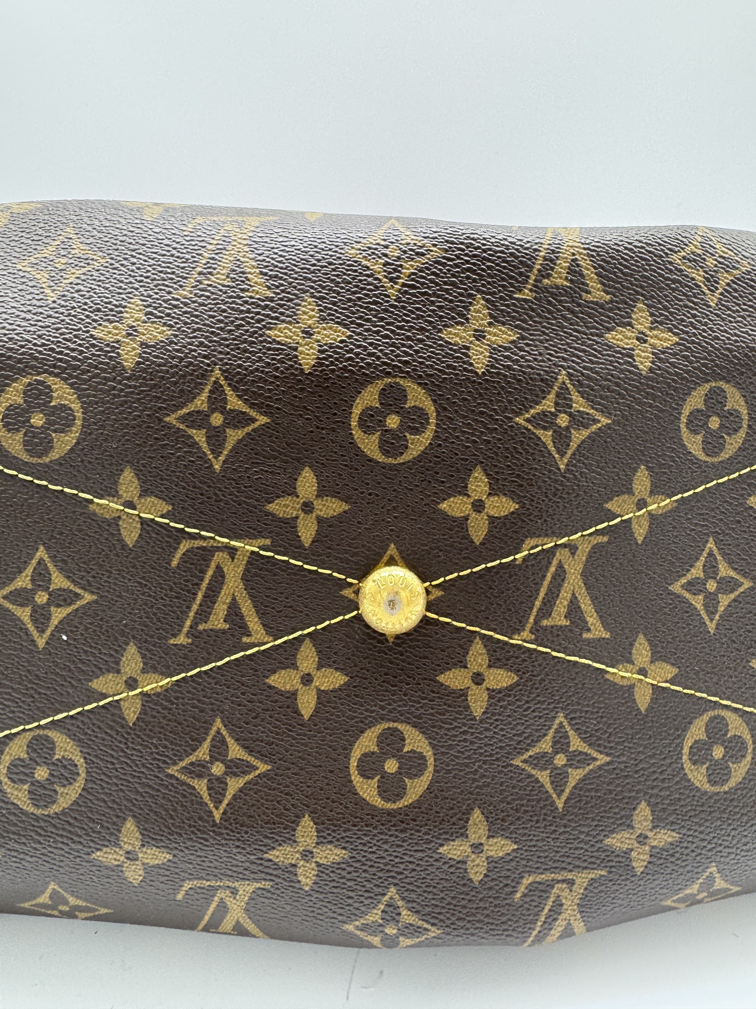 Louis Vuitton Monogram Tivoli GM Handbag