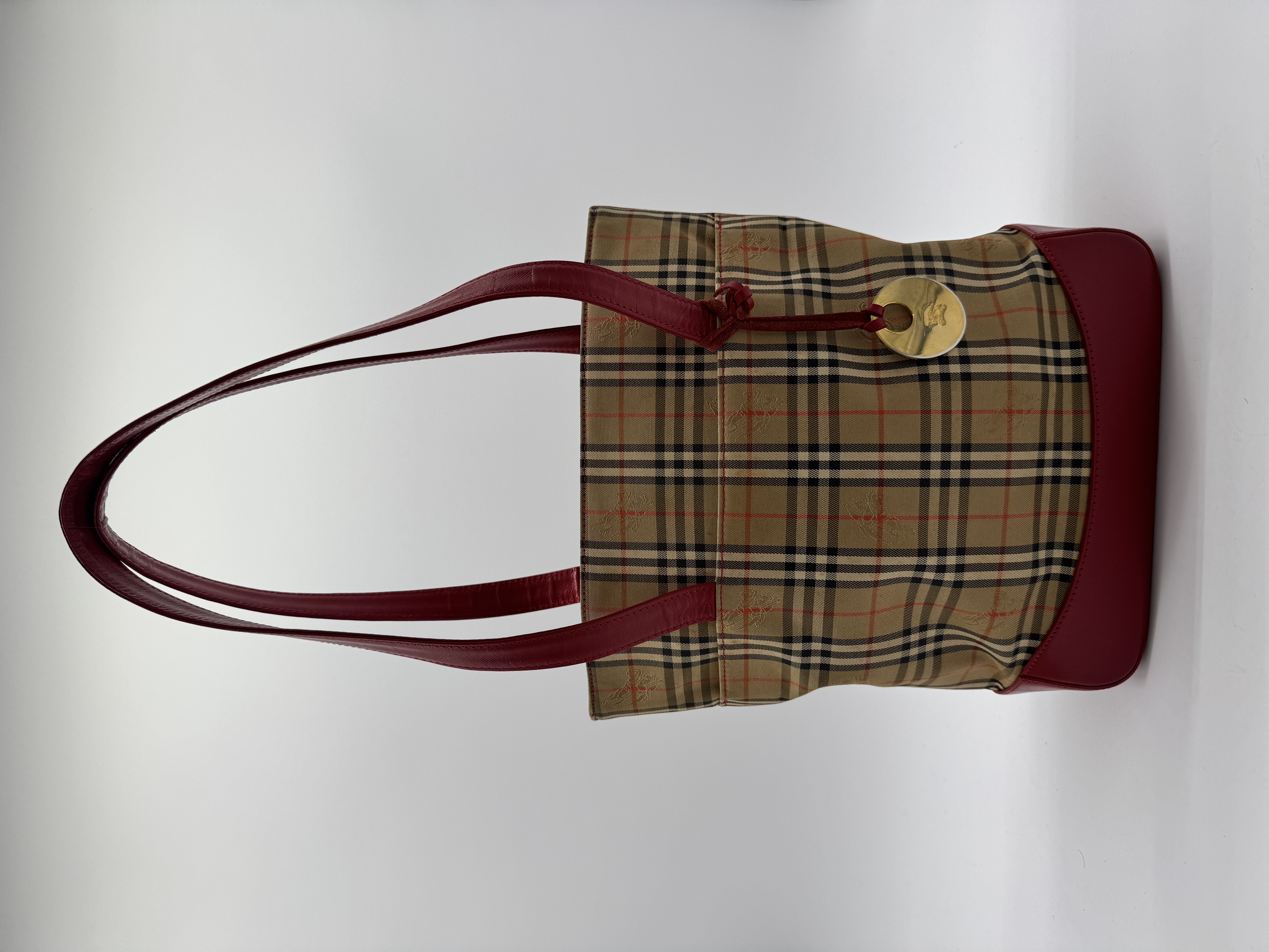 Prada Re-Edition 2005 Re-Nylon — demo image