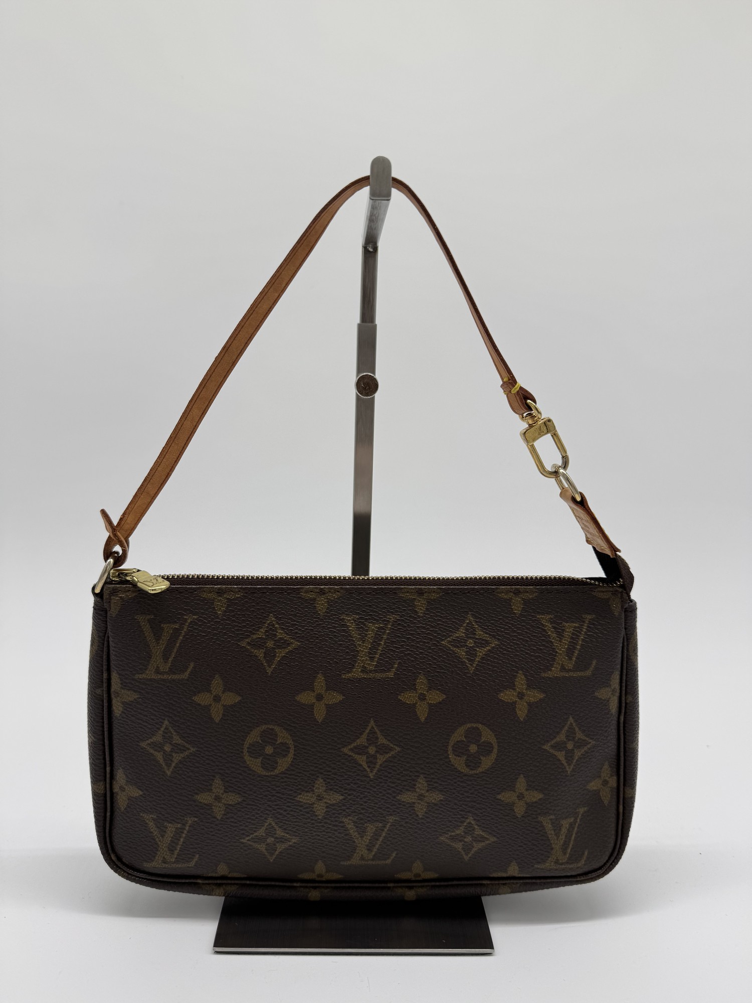 Louis Vuitton Monogram Pochette Accessoires