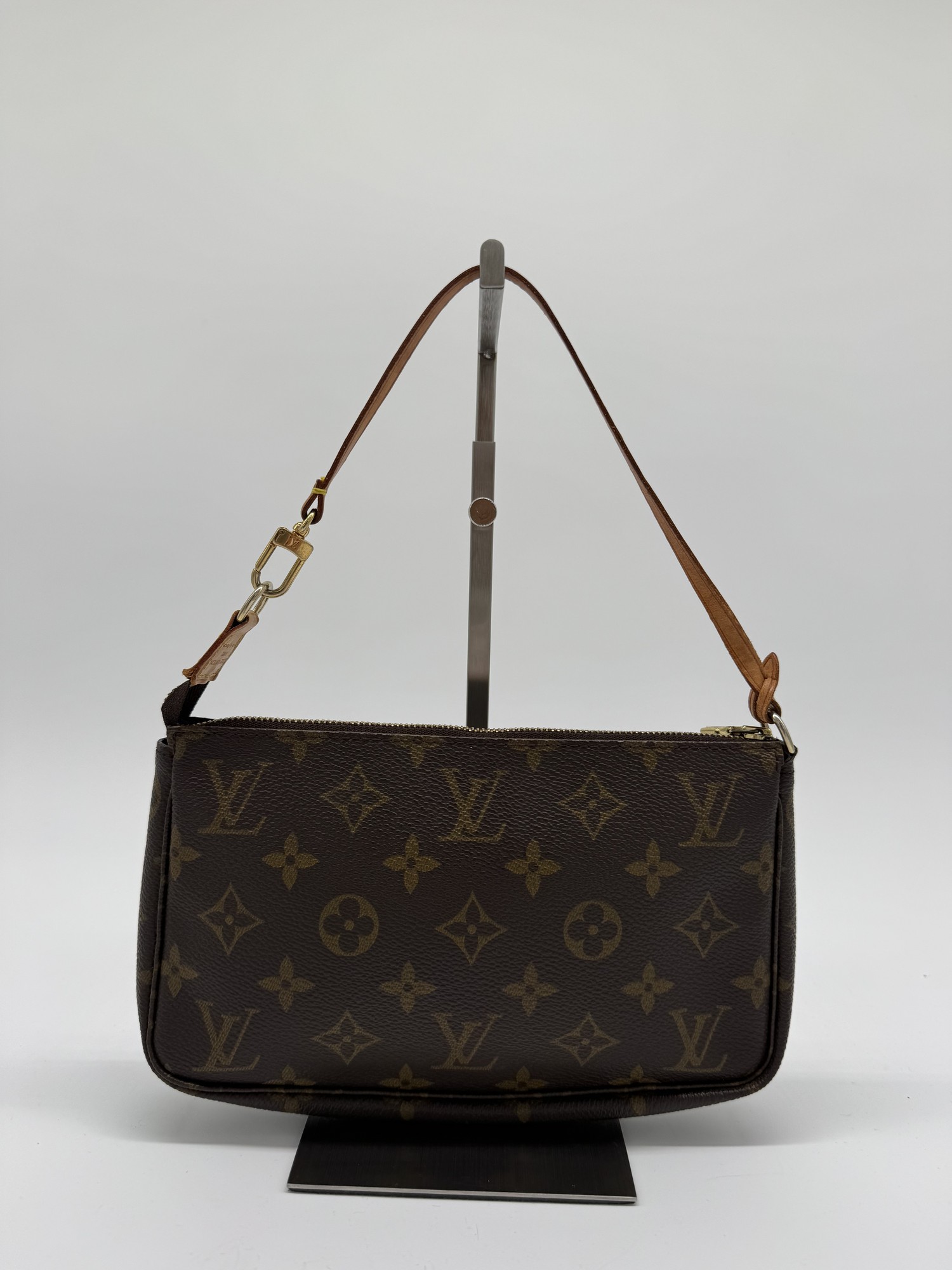 Louis Vuitton Monogram Pochette Accessoires